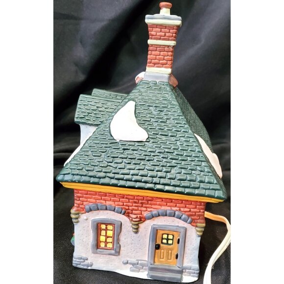 Dickens Towne series LLOYD'S CHEMIST Christmas Village building pharmacy shop - Picture 5 of 9